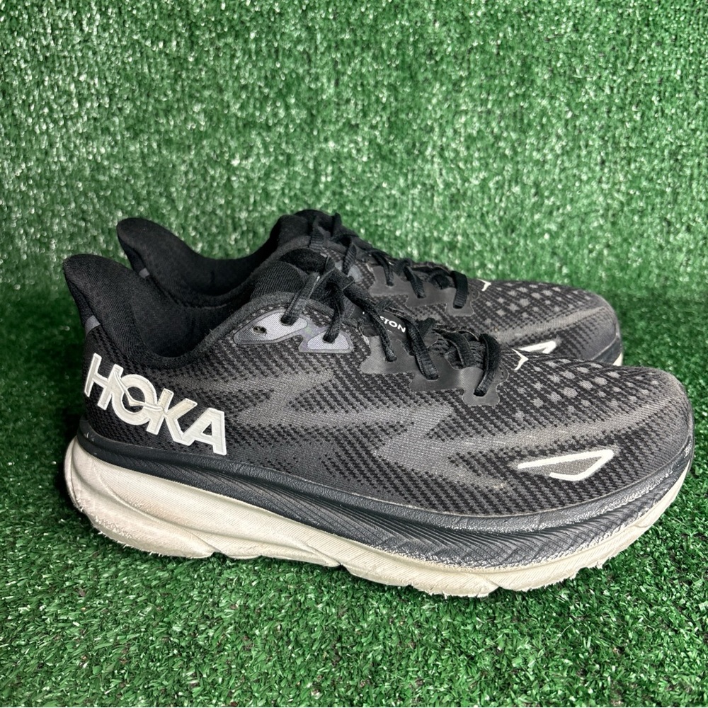 Hoka Clifton 9 Women’s Size 7.5‎ Shoes Black White Sneakers